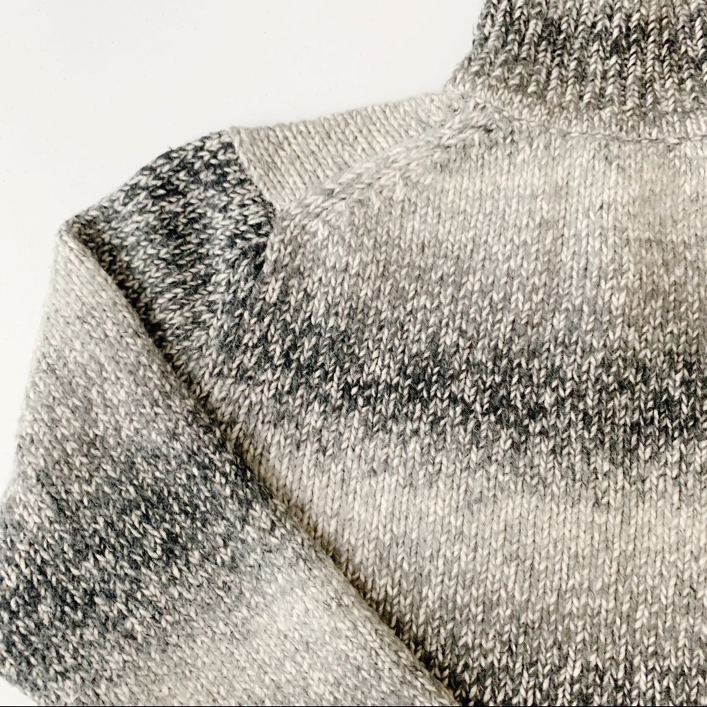 GAP Quarter Zip Mock Neck Sweater - Picture 9 of 13